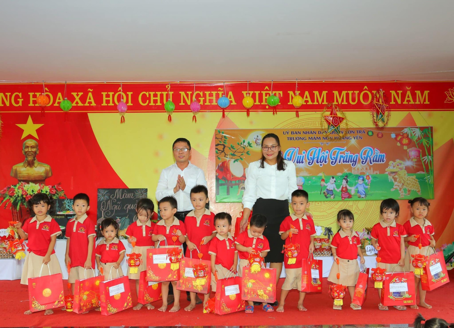 Chương trình “Vui hội trăng rằm” của trường mầm non Hoàng Yến